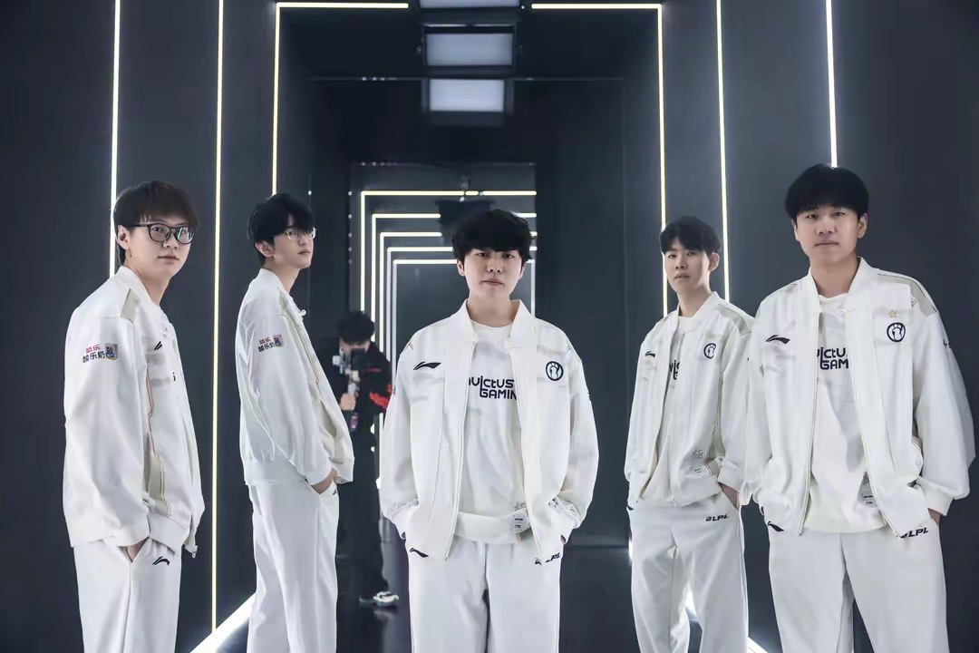 1v1稳健 1v1稳健